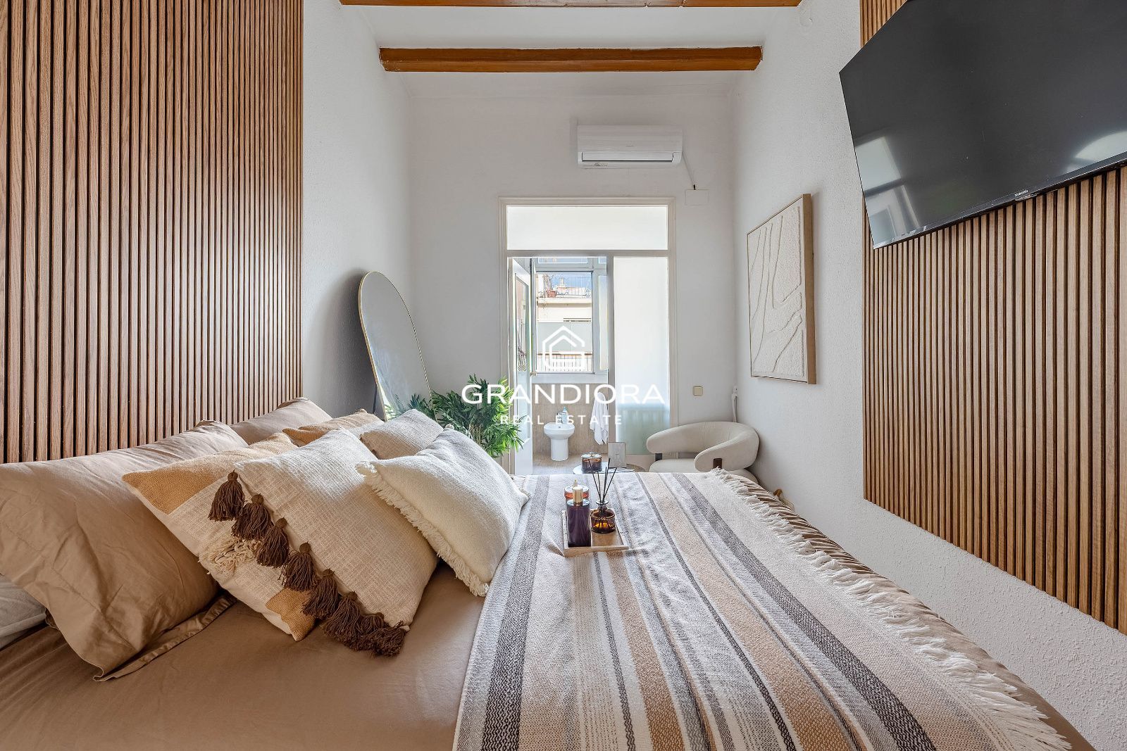 Activo Patrimonial en Primera Línea: Residencia Señorial a  15 Minutos de Barcelona - Imagen 35