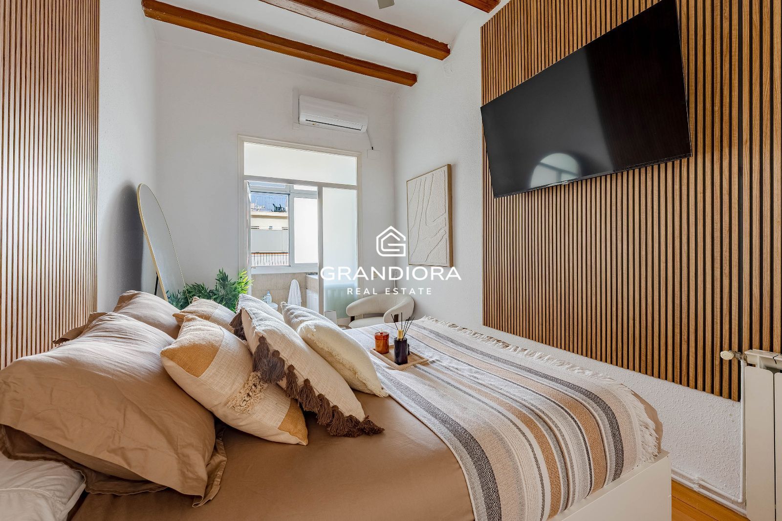 Activo Patrimonial en Primera Línea: Residencia Señorial a  15 Minutos de Barcelona - Imagen 36