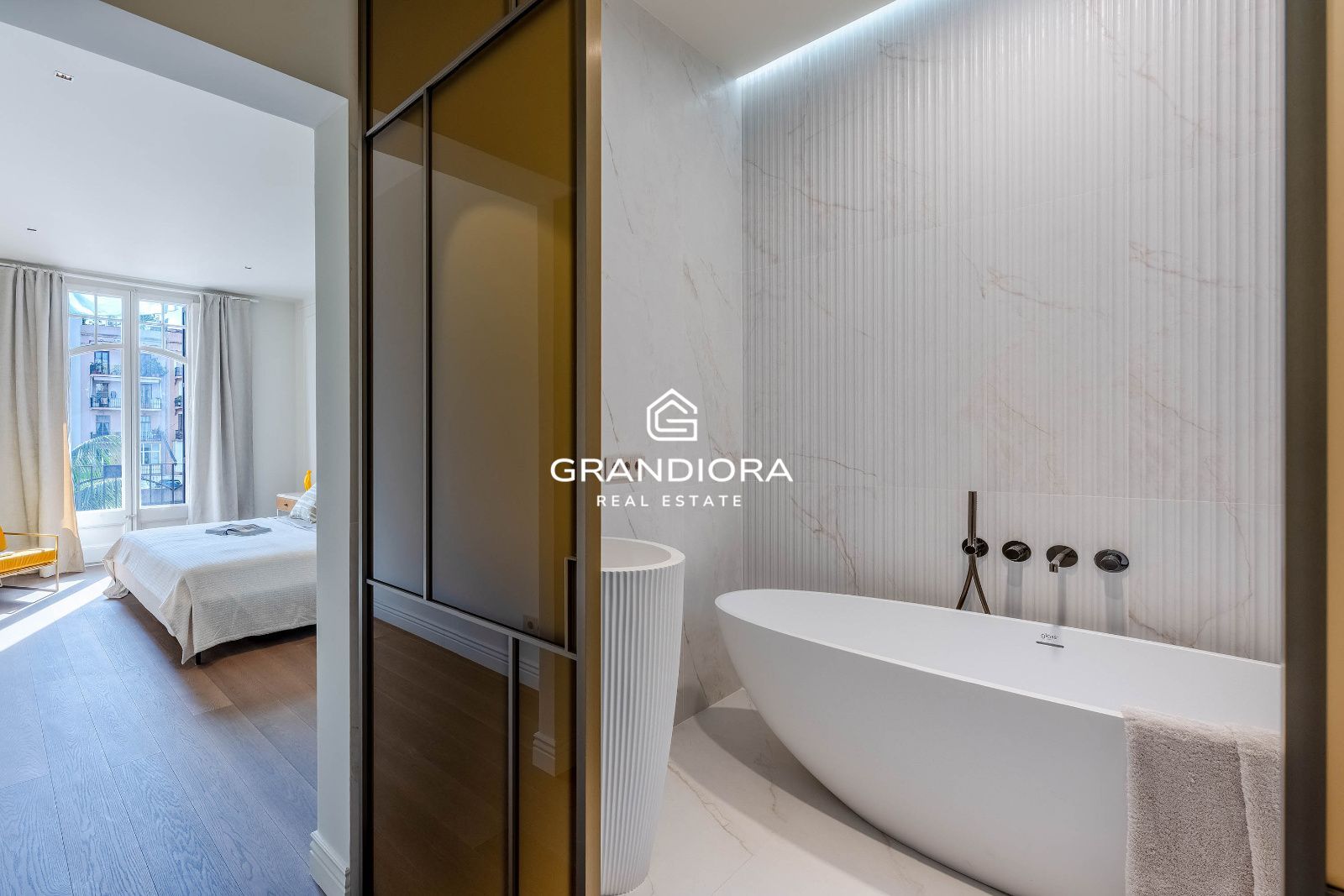 Precioso piso reformado de 200 m2 en zona super tranquila de l'Eixample Dret - Imagen 33