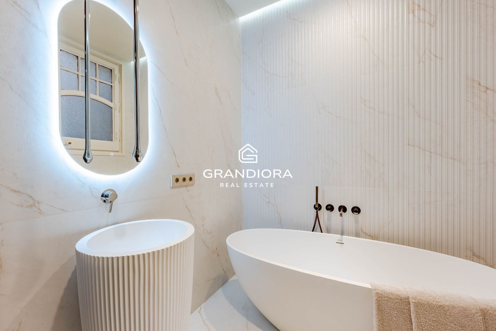 Precioso piso reformado de 200 m2 en zona super tranquila de l'Eixample Dret - Imagen 37