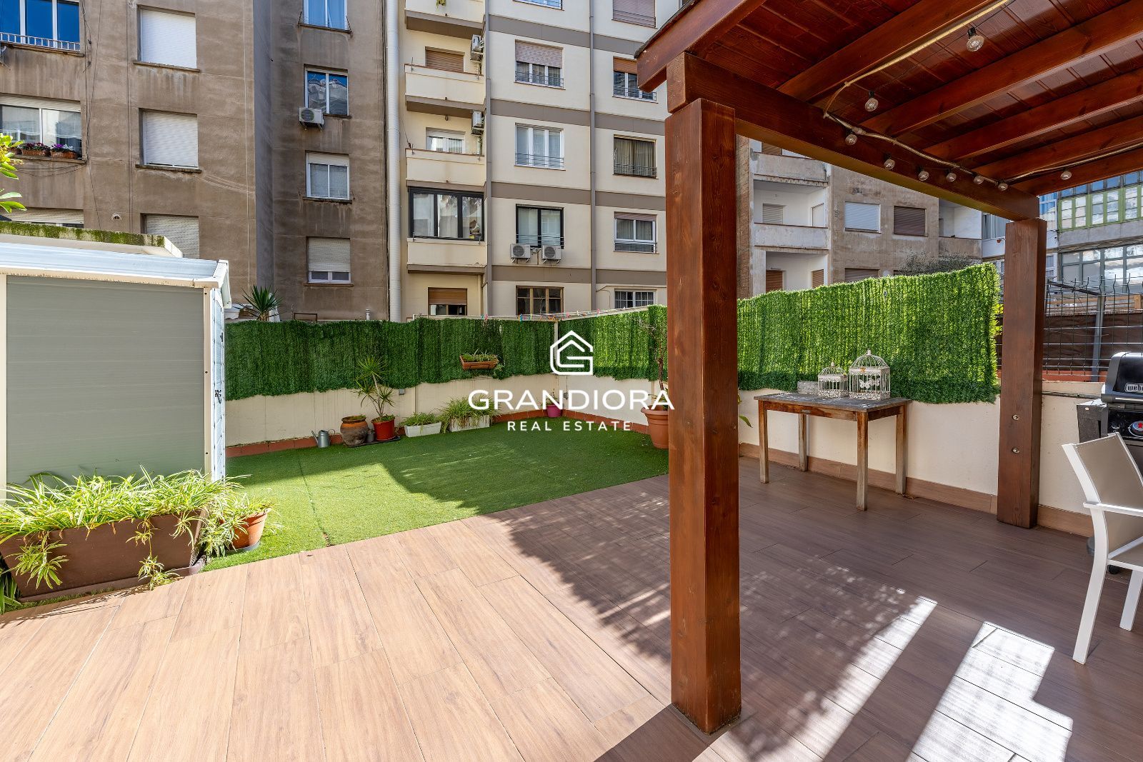 Finca Regia con Jardín Privado en el Eixample Esquerra - Imagen 28