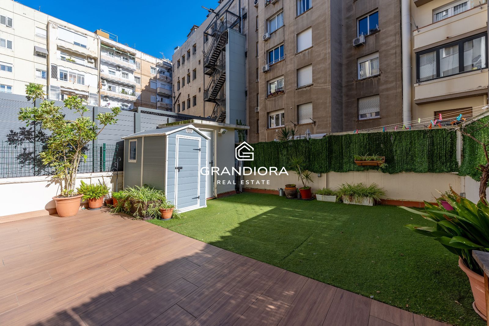 Finca Regia con Jardín Privado en el Eixample Esquerra - Imagen 29