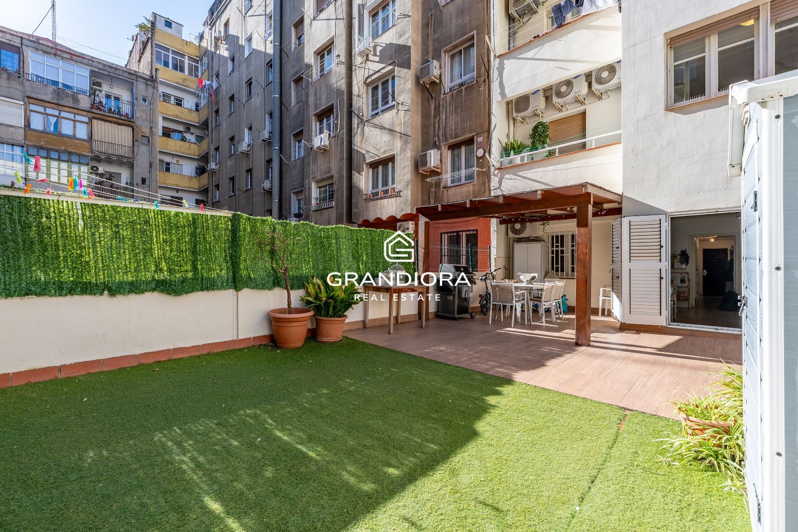 Finca Regia con Jardín Privado en el Eixample Esquerra - Imagen 30