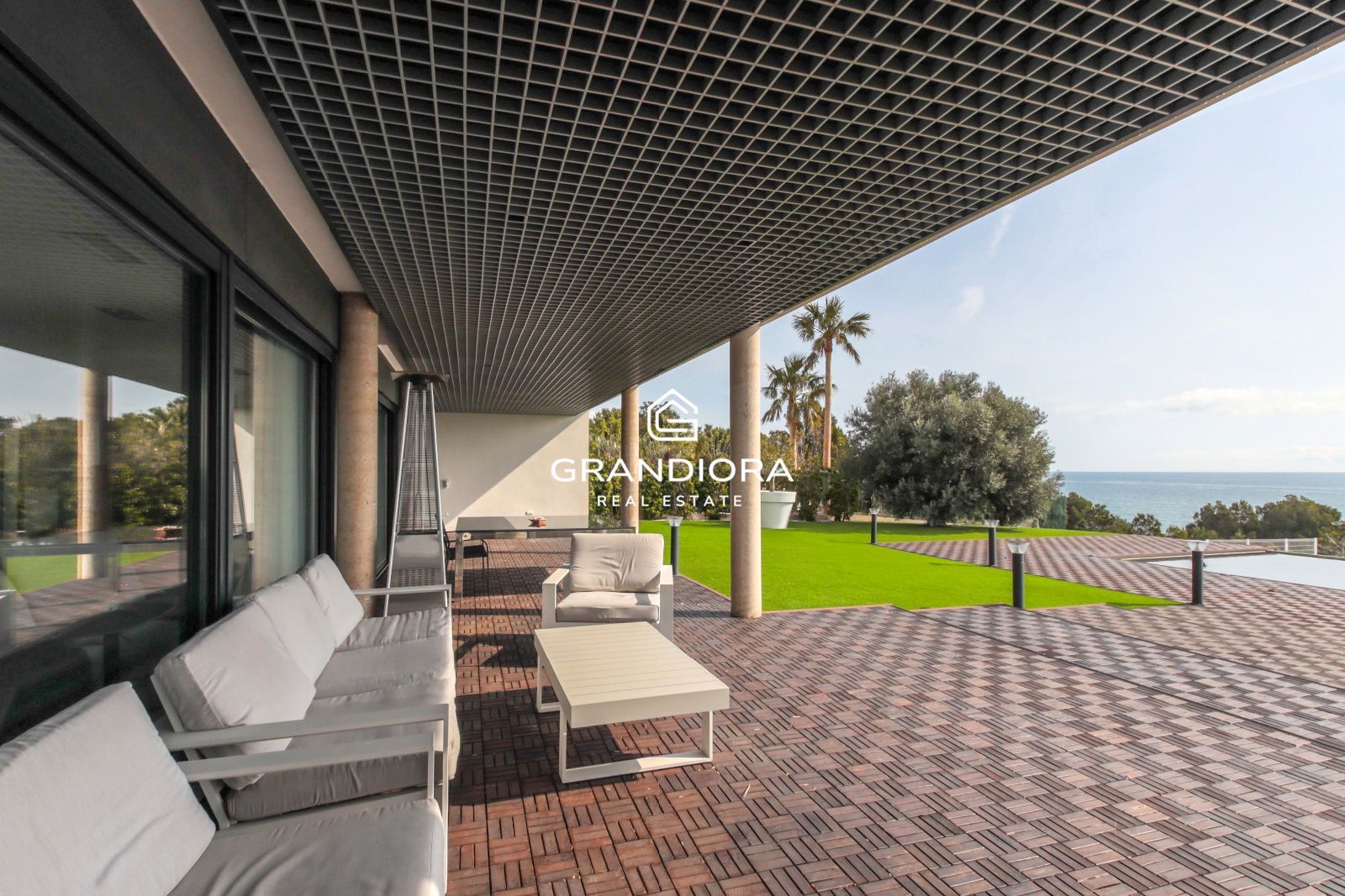 Impresionante casa independiente con vistas panorámicas al mar y 546 m² - Imagen 80