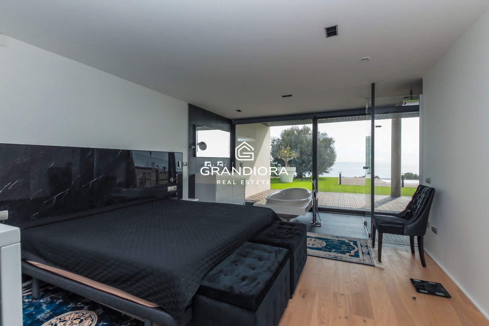 Impresionante casa independiente con vistas panorámicas al mar y 546 m² - Imagen 19