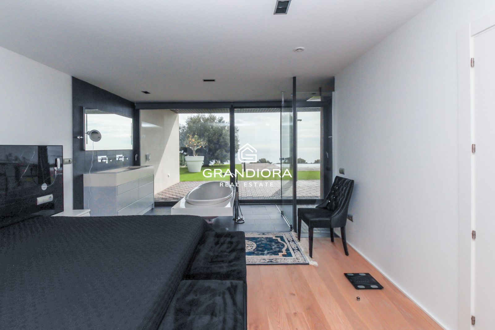 Impresionante casa independiente con vistas panorámicas al mar y 546 m² - Imagen 18