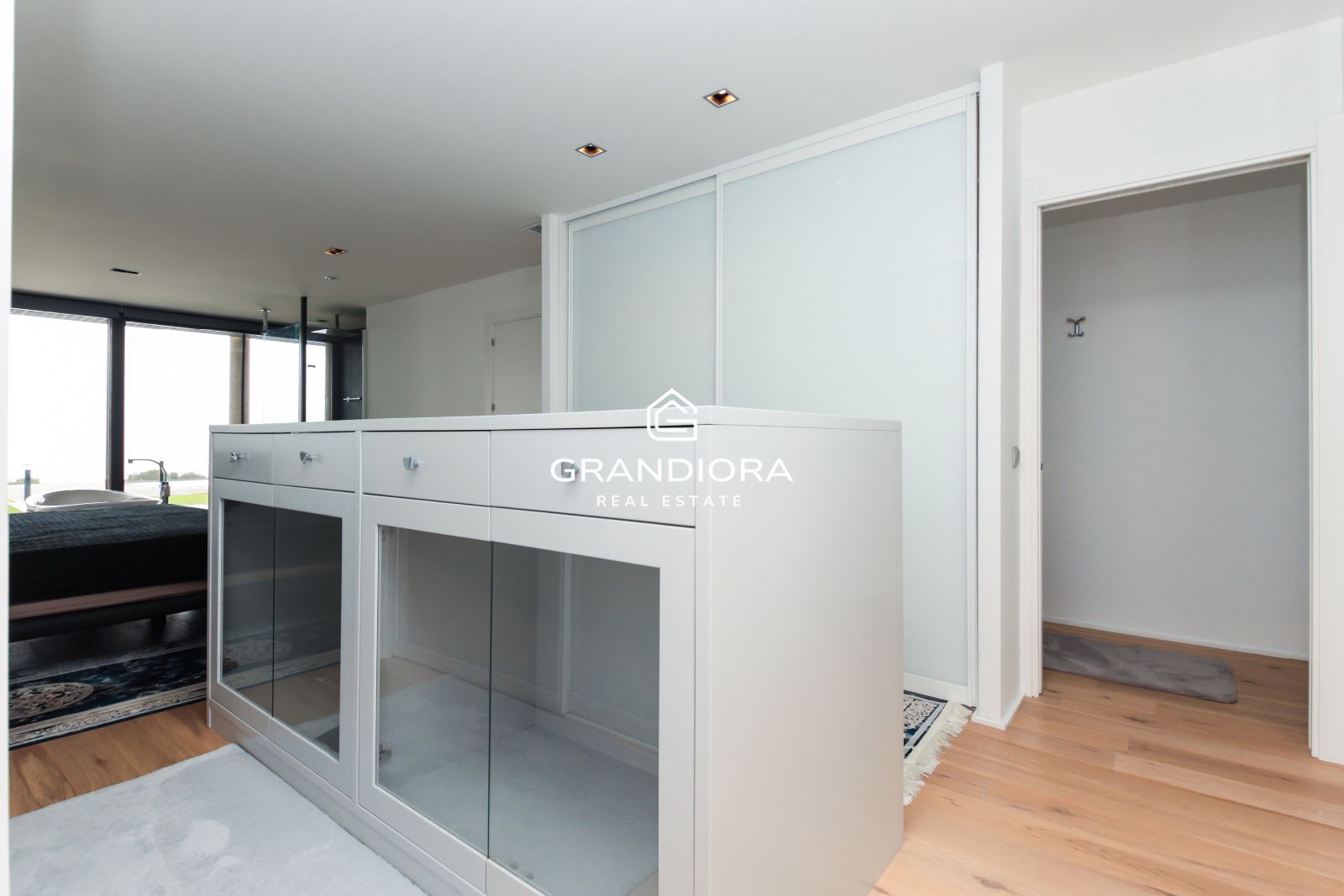 Impresionante casa independiente con vistas panorámicas al mar y 546 m² - Imagen 29