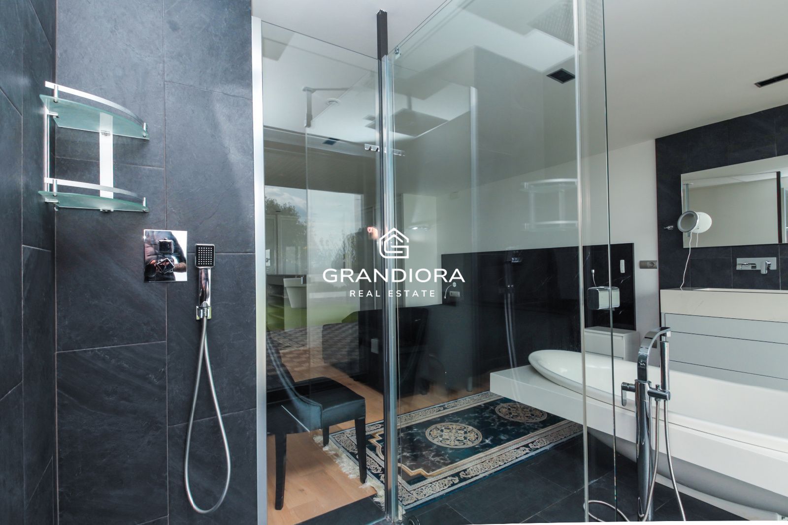 Impresionante casa independiente con vistas panorámicas al mar y 546 m² - Imagen 25