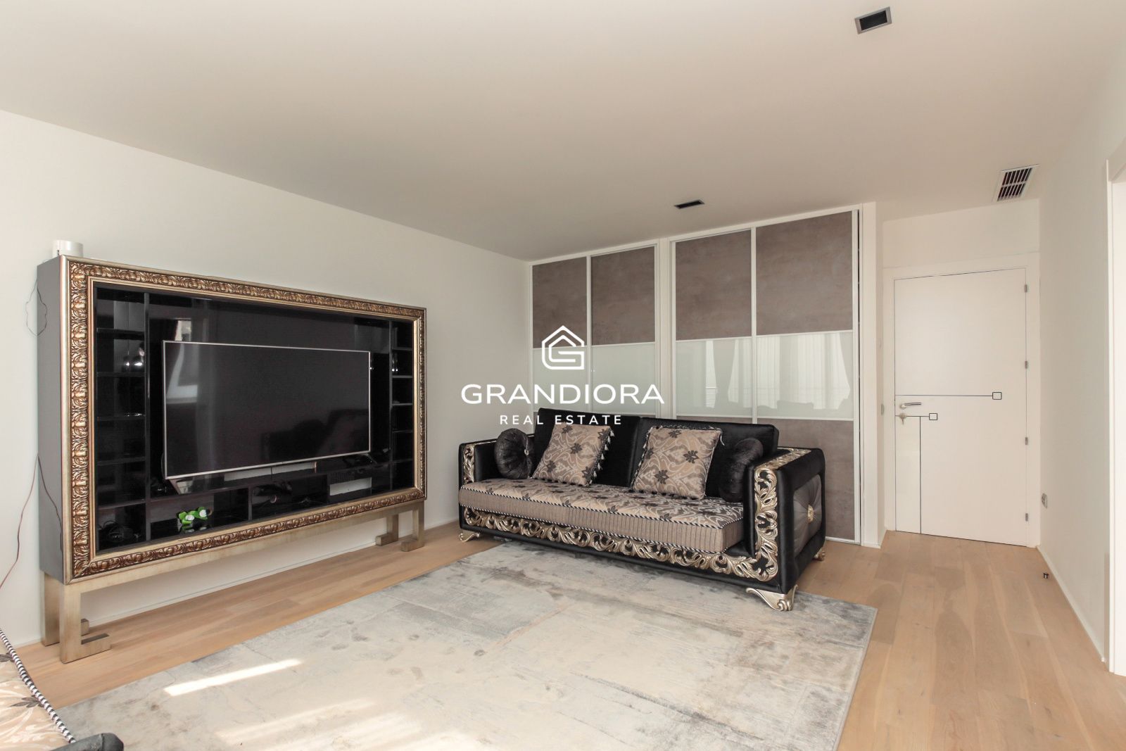 Impresionante casa independiente con vistas panorámicas al mar y 546 m² - Imagen 37