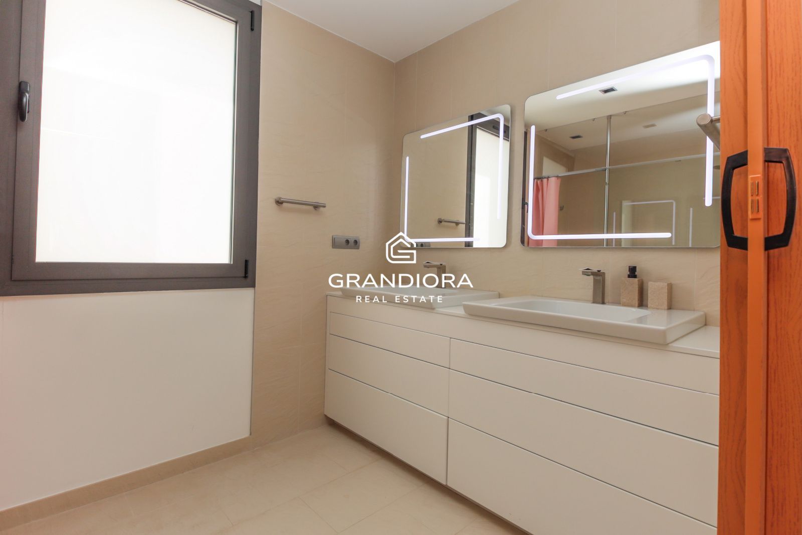 Impresionante casa independiente con vistas panorámicas al mar y 546 m² - Imagen 54