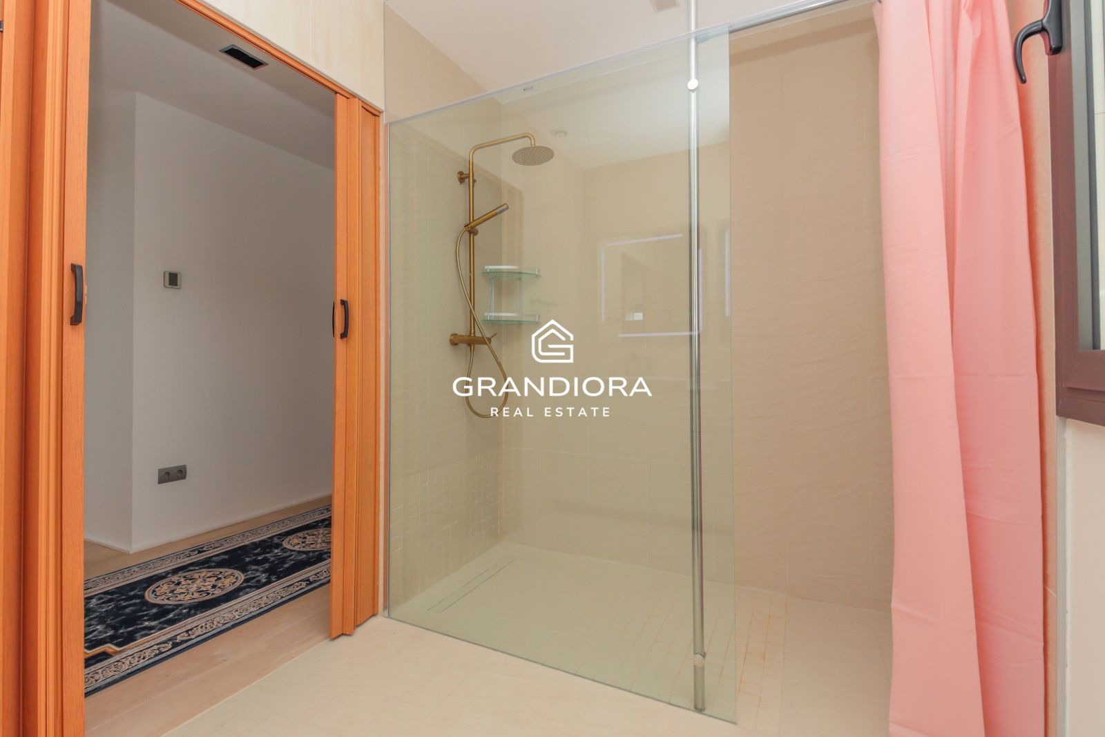 Impresionante casa independiente con vistas panorámicas al mar y 546 m² - Imagen 52