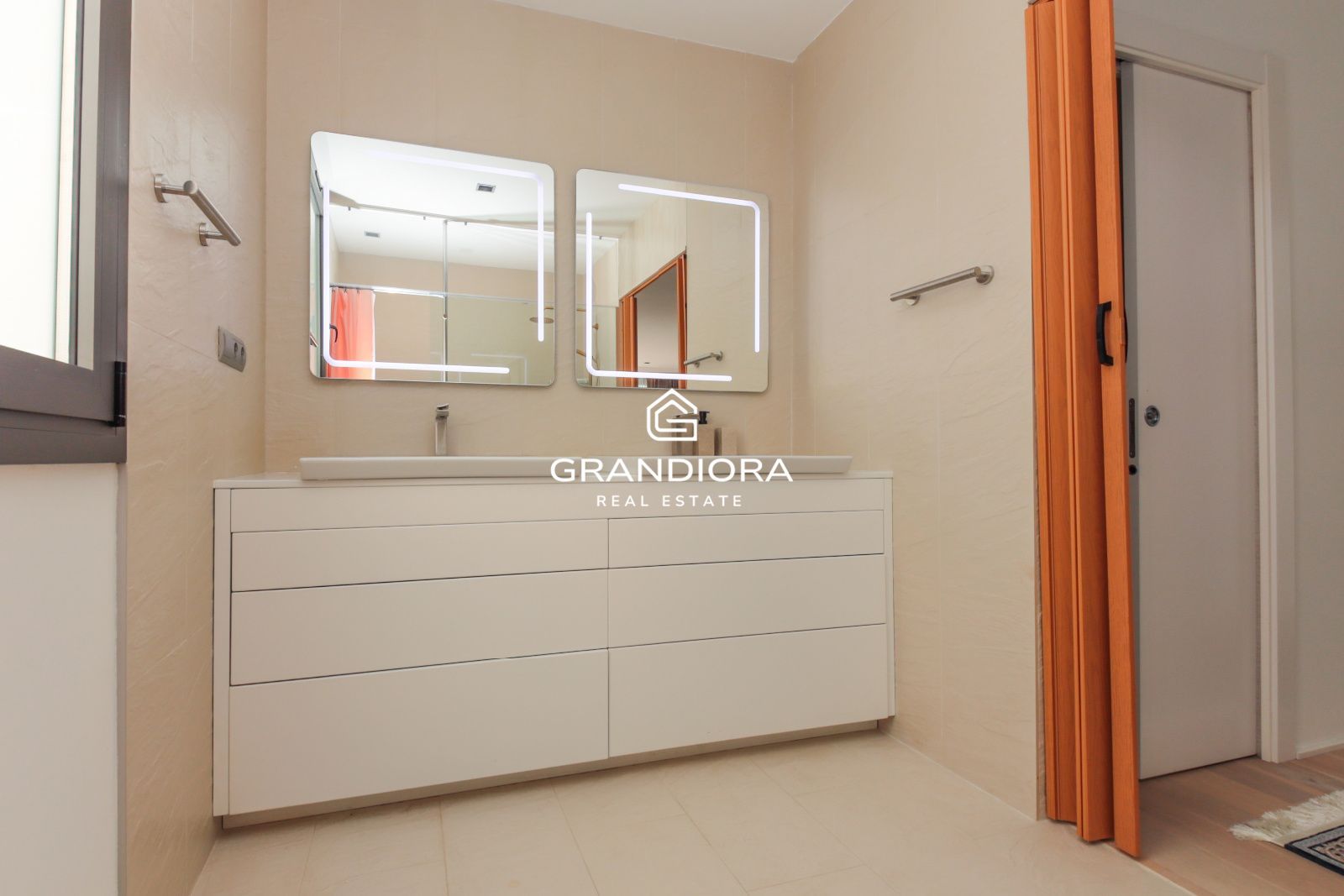 Impresionante casa independiente con vistas panorámicas al mar y 546 m² - Imagen 55