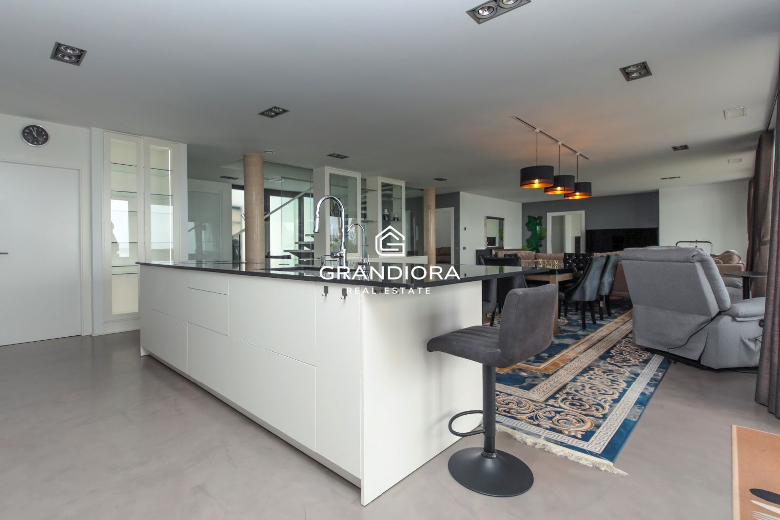Impresionante casa independiente con vistas panorámicas al mar y 546 m² - Imagen 9