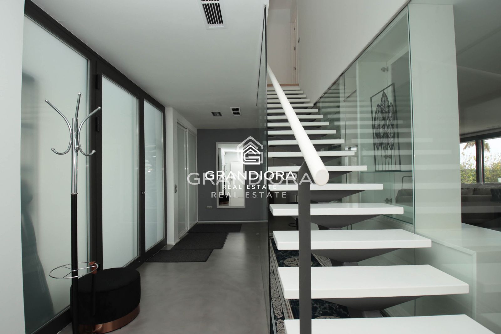Impresionante casa independiente con vistas panorámicas al mar y 546 m² - Imagen 6