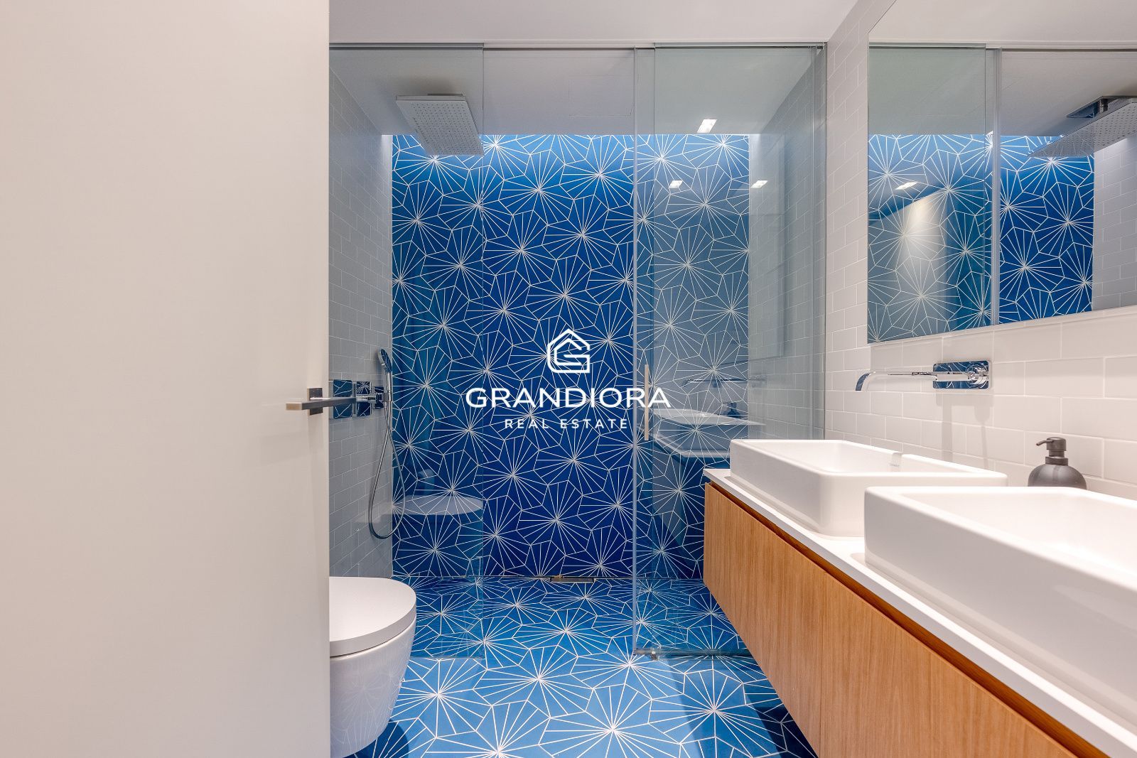 Exclusivo piso de diseño en la Dreta de l'Eixample con servicios premium - Imagen 32