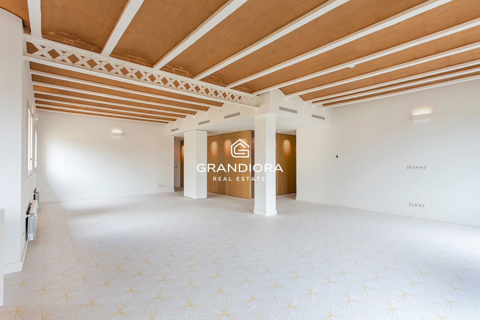 Apartamento de lujo con concierge y wellness center en Eixample - Imagen 12