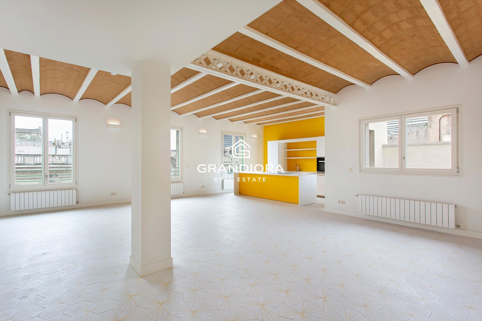 Apartamento de lujo con concierge y wellness center en Eixample - Imagen 11