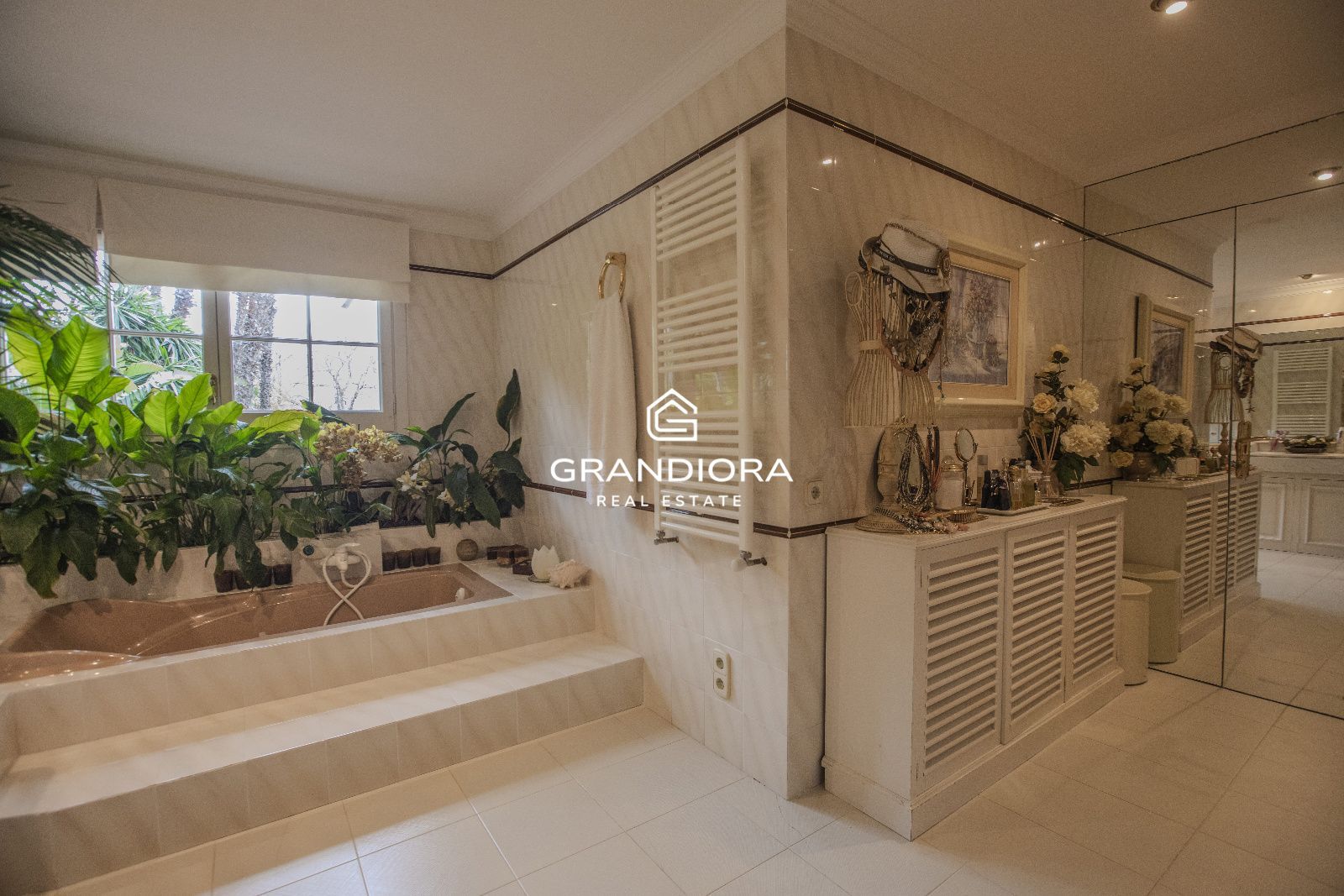 Villa de lujo con piscina y terreno en Sant Andreu de Llavaneres, Barcelona - Imagen 36