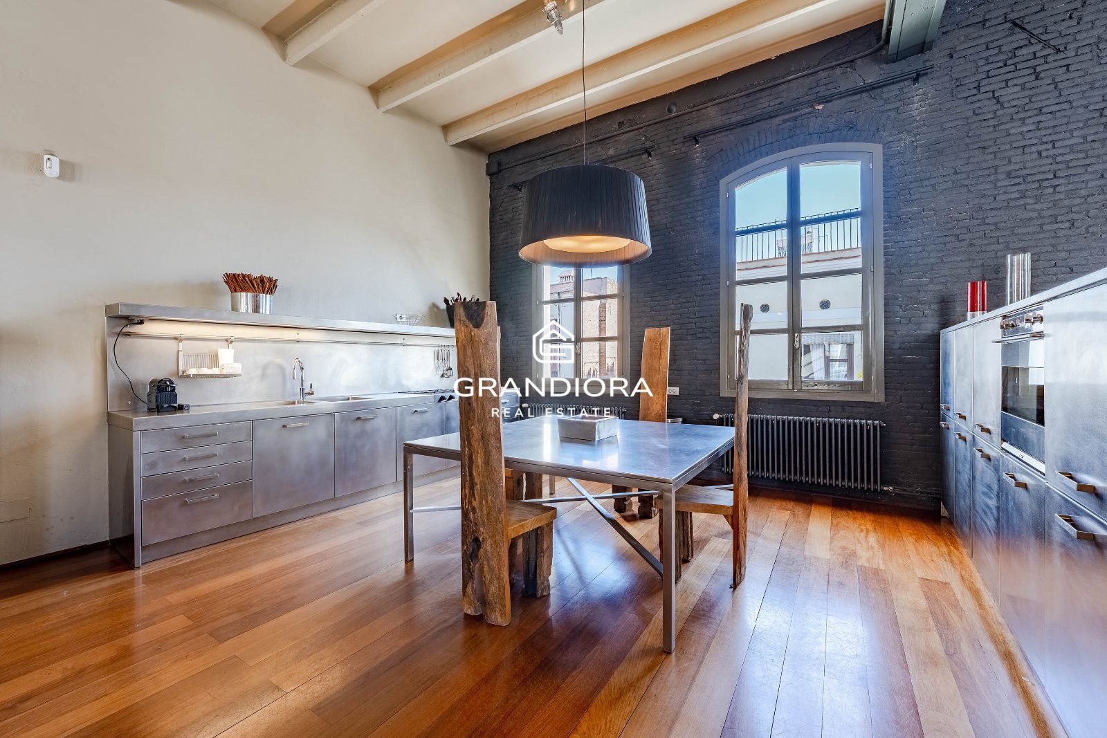Penthouse Estilo Loft NY en el Passatge Sert: Un Escenario de Vanguardia e Historia en la Dreta de l’Eixample - Imagen 12