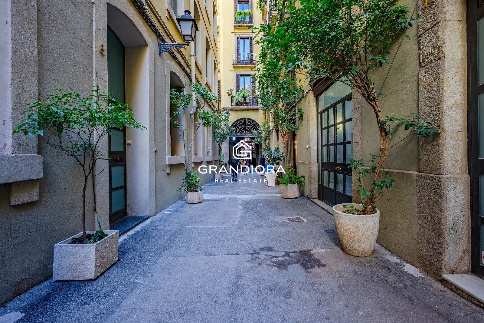Penthouse Estilo Loft NY en el Passatge Sert: Un Escenario de Vanguardia e Historia en la Dreta de l’Eixample - Imagen 40