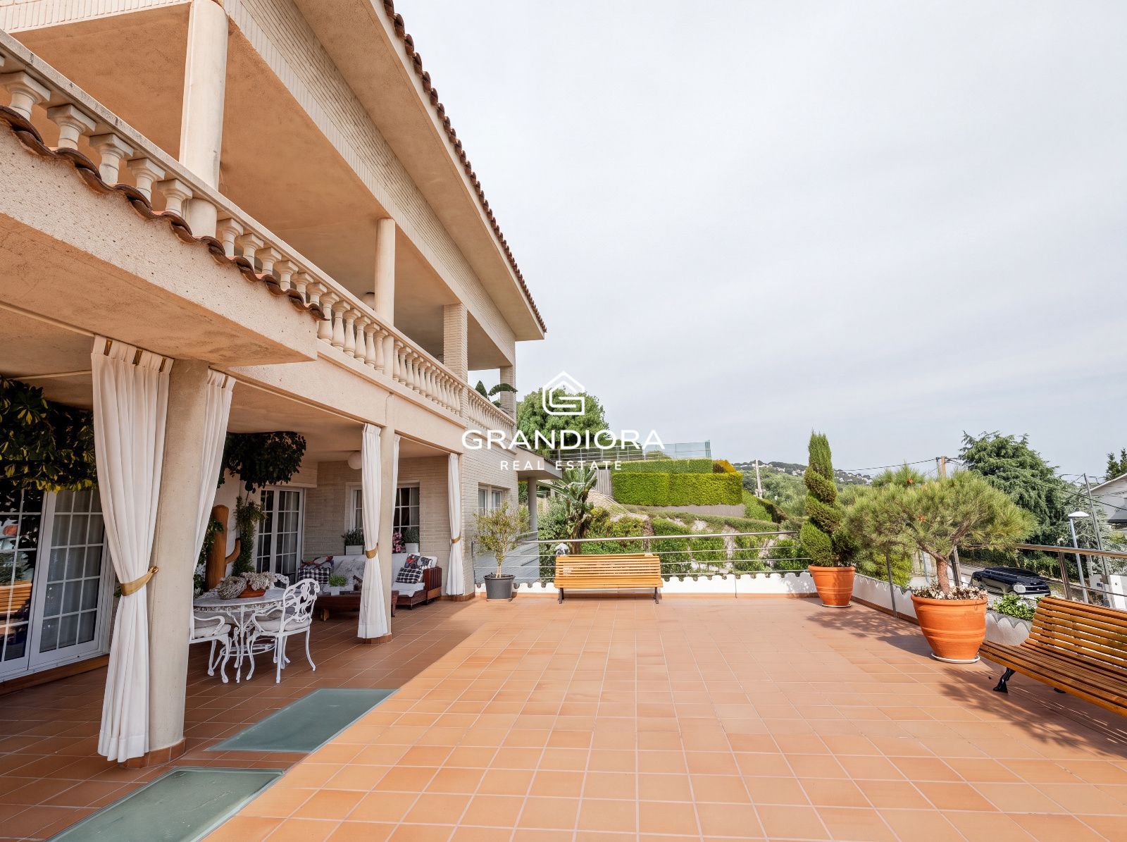 Exclusiva villa de lujo en Alella con espectaculares vistas al mar - Imagen 7