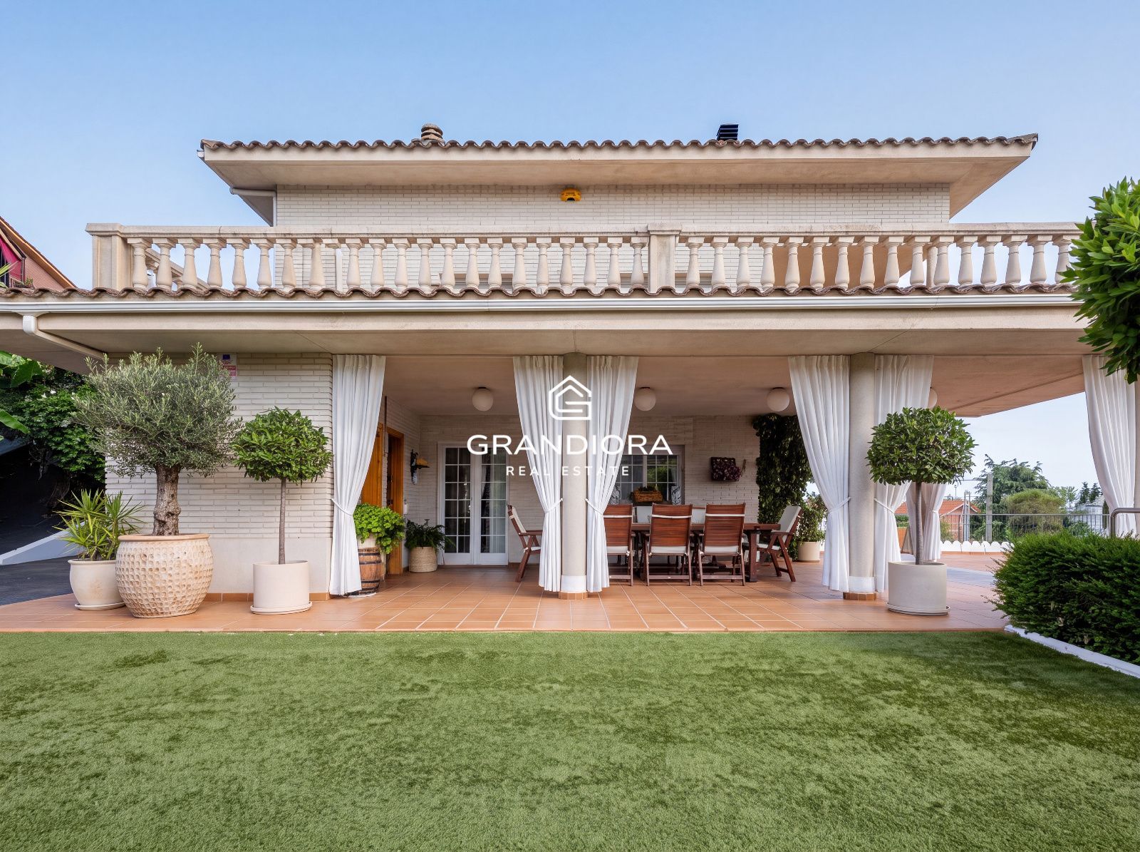 Exclusiva villa de lujo en Alella con espectaculares vistas al mar - Imagen 4