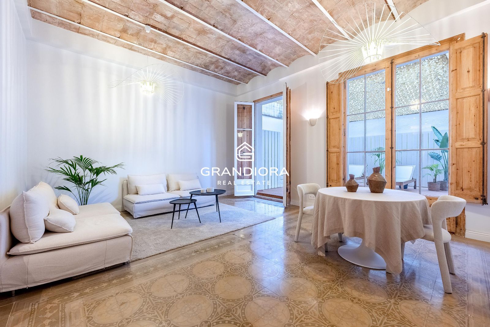 Piso reformado con terraza en la mejor zona de Eixample - Imagen 15