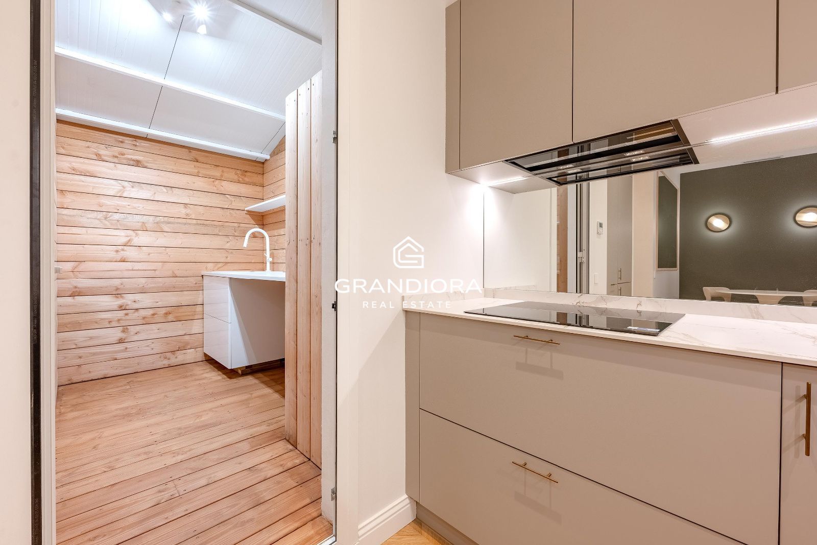Piso reformado con terraza en la mejor zona de Eixample - Imagen 7