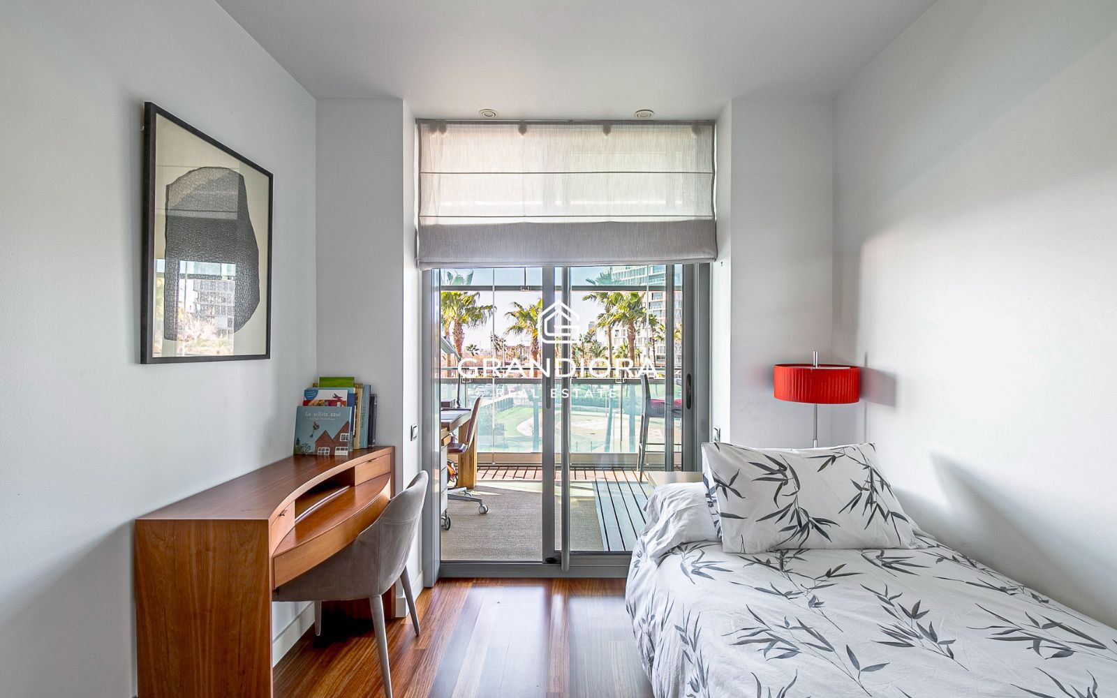 Exclusivo piso con terraza perimetral y vistas totales al mar en  la costa de Barcelona - Imagen 23