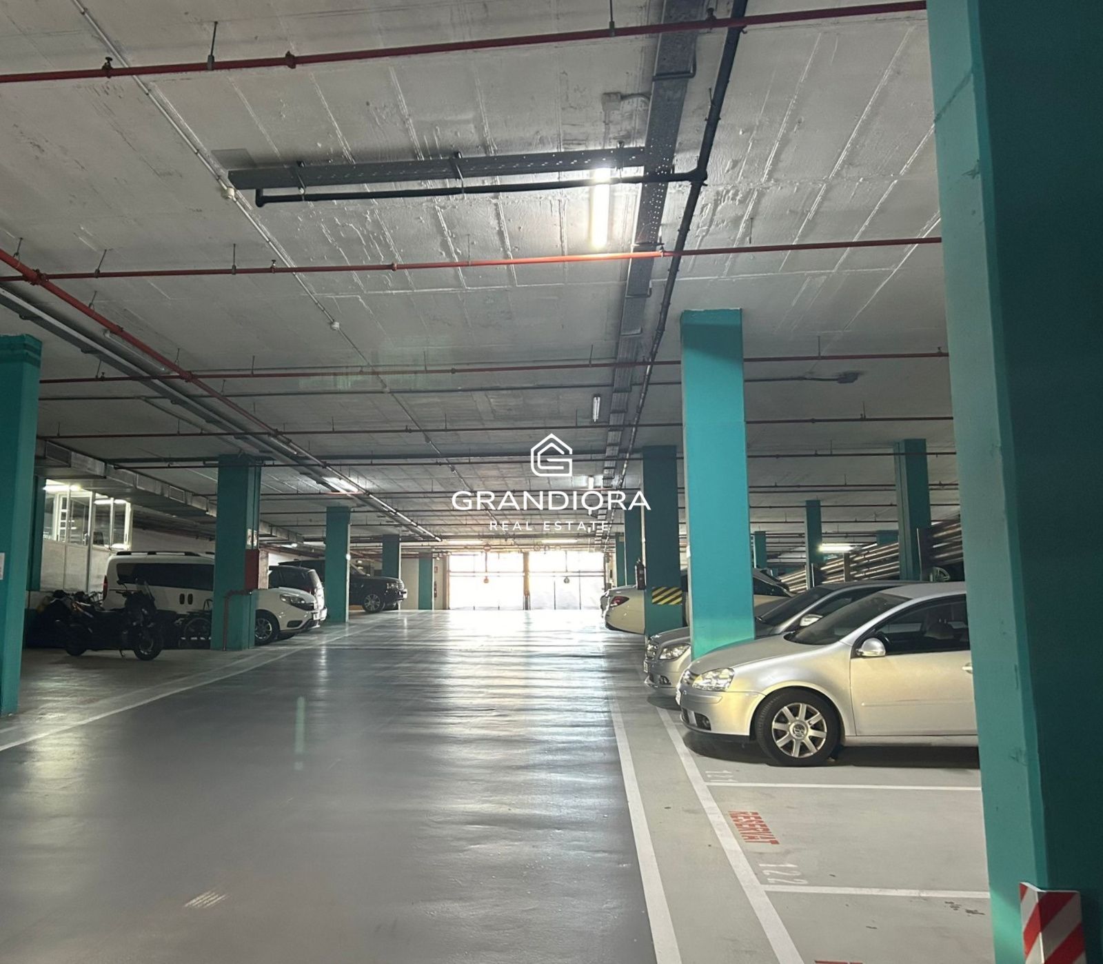 Exclusivo piso con terraza perimetral y vistas totales al mar en  la costa de Barcelona - Imagen 37