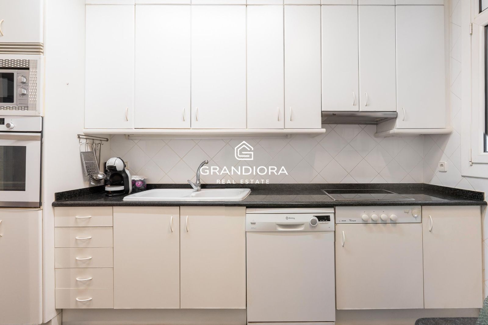 Exclusiva vivienda con carácter clásico en la Diagonal - Imagen 23