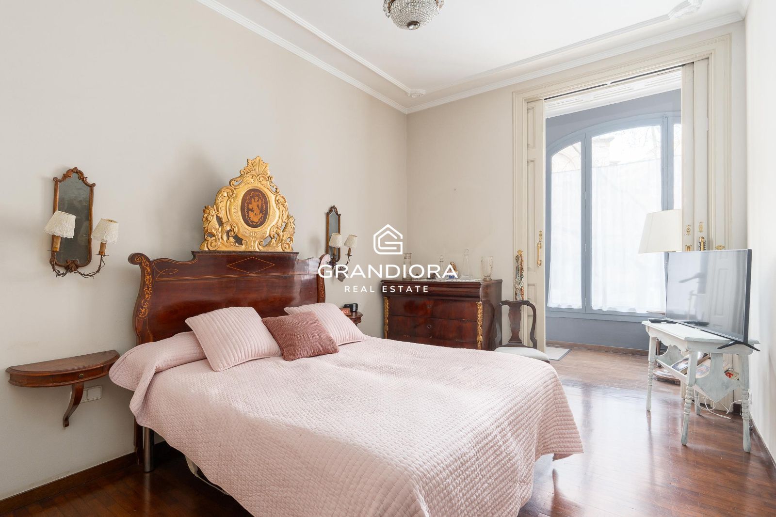 Exclusiva vivienda con carácter clásico en la Diagonal - Imagen 28