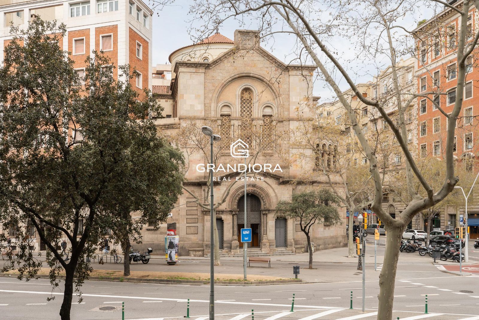 Exclusiva vivienda con carácter clásico en la Diagonal - Imagen 15