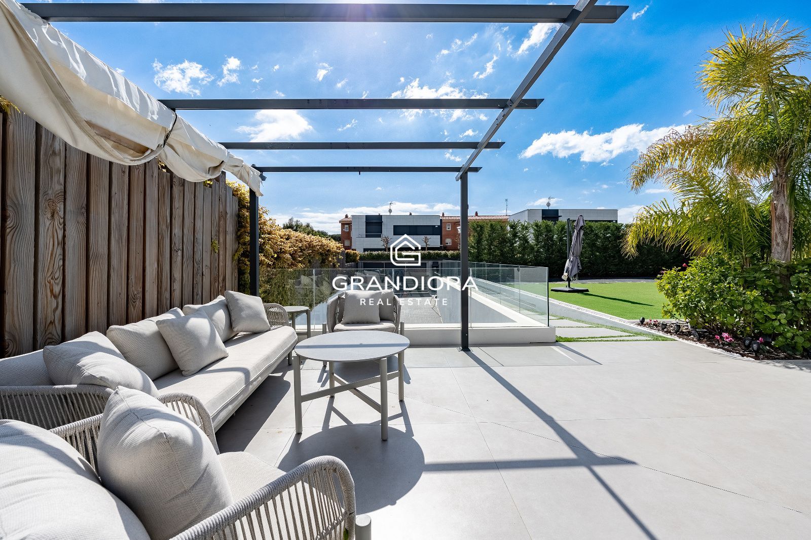 Villa de Lujo con Vistas al Mar, 5 hab. y Piscina Infinity en Sant Andreu de Llavaneres. - Imagen 43