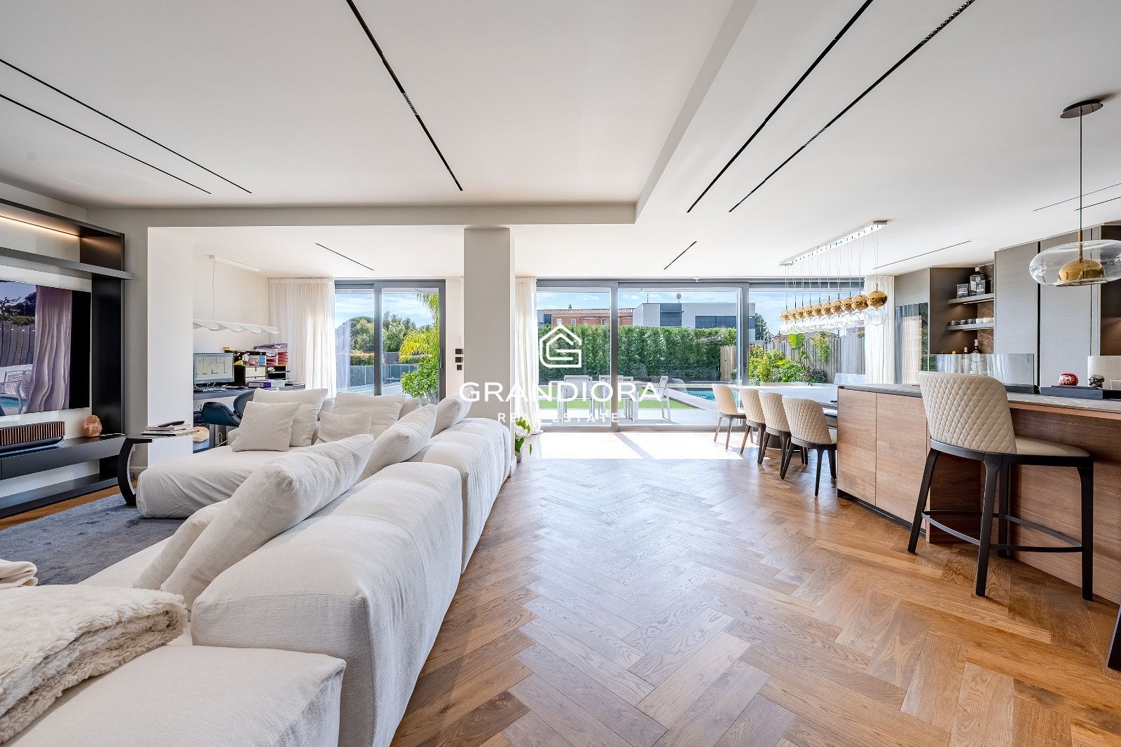 Villa de Lujo con Vistas al Mar, 5 hab. y Piscina Infinity en Sant Andreu de Llavaneres. - Imagen 7
