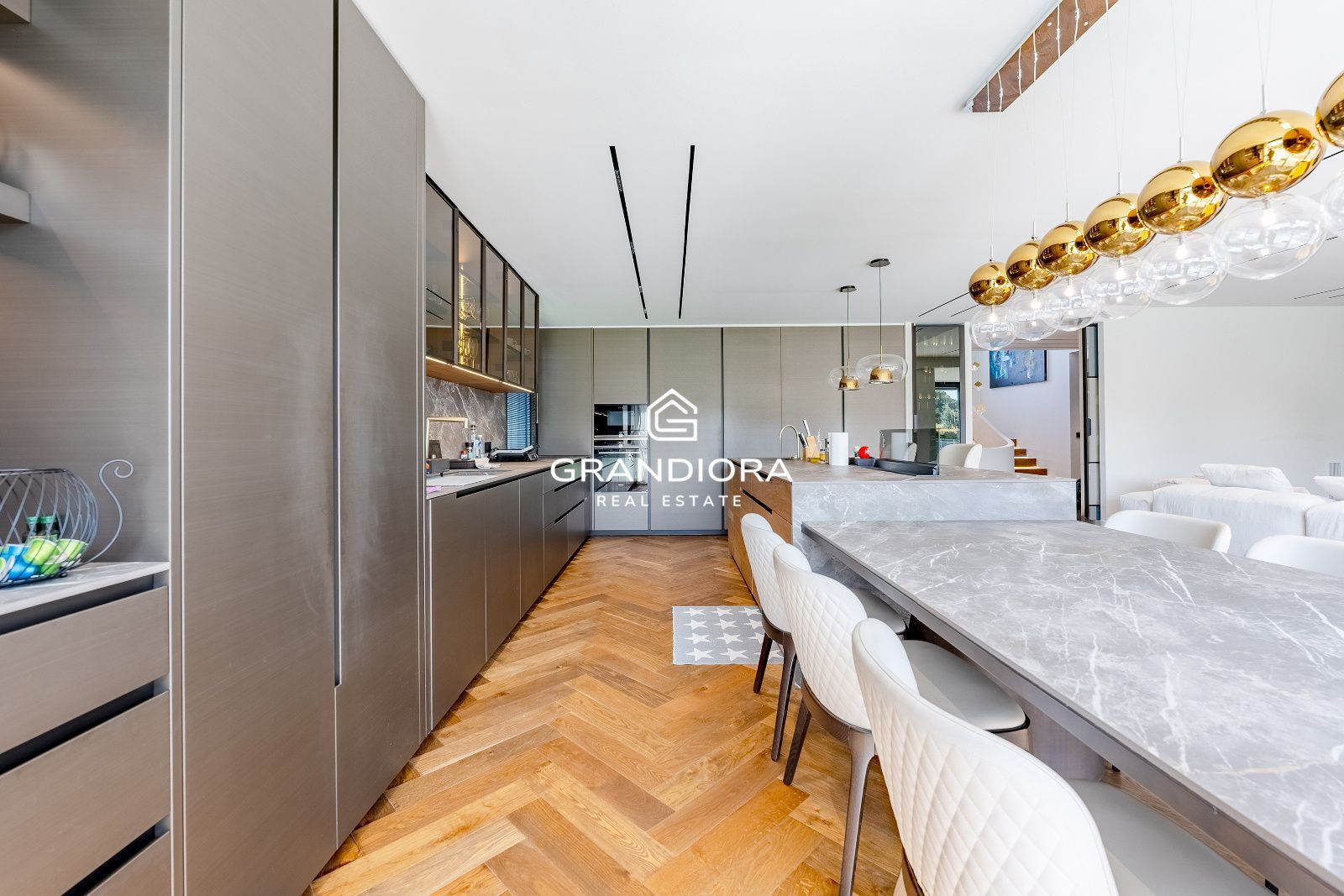 Villa de Lujo con Vistas al Mar, 5 hab. y Piscina Infinity en Sant Andreu de Llavaneres. - Imagen 13
