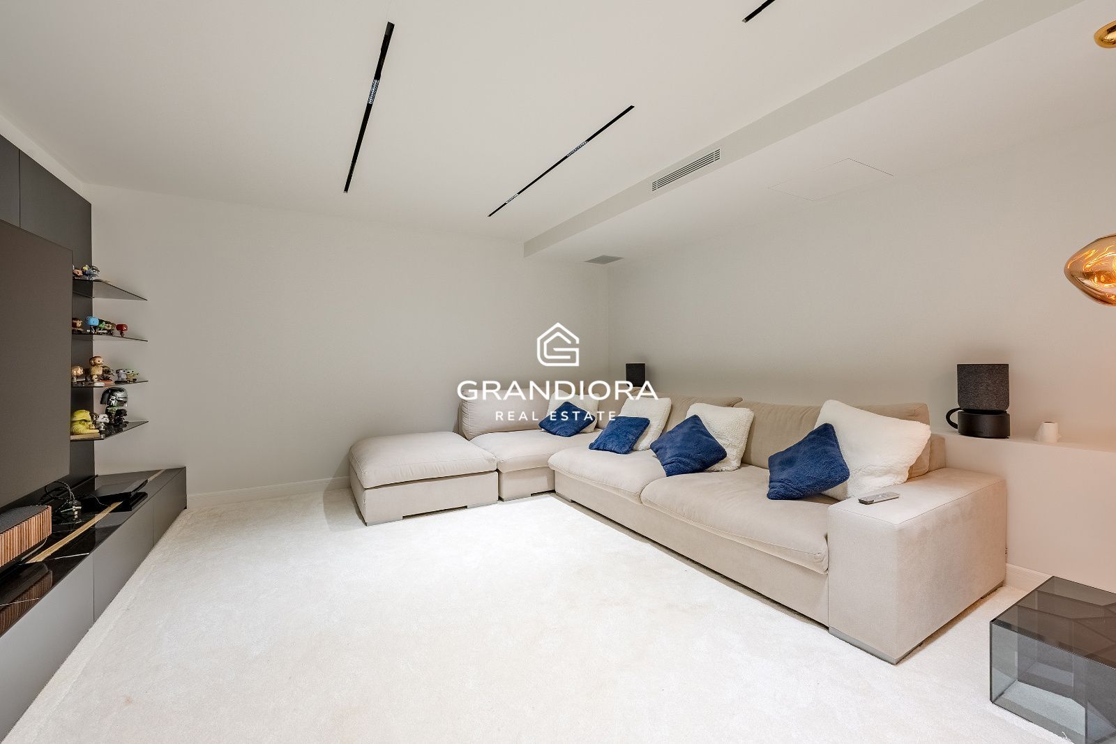 Villa de Lujo con Vistas al Mar, 5 hab. y Piscina Infinity en Sant Andreu de Llavaneres. - Imagen 19