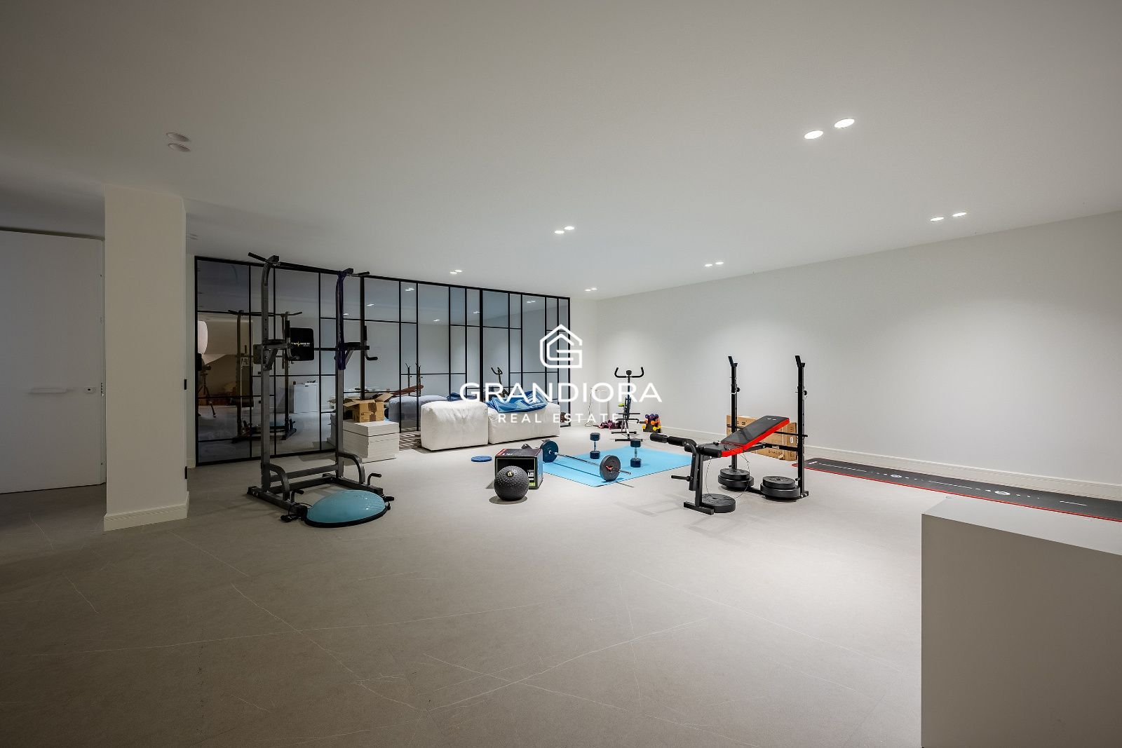 Villa de Lujo con Vistas al Mar, 5 hab. y Piscina Infinity en Sant Andreu de Llavaneres. - Imagen 45