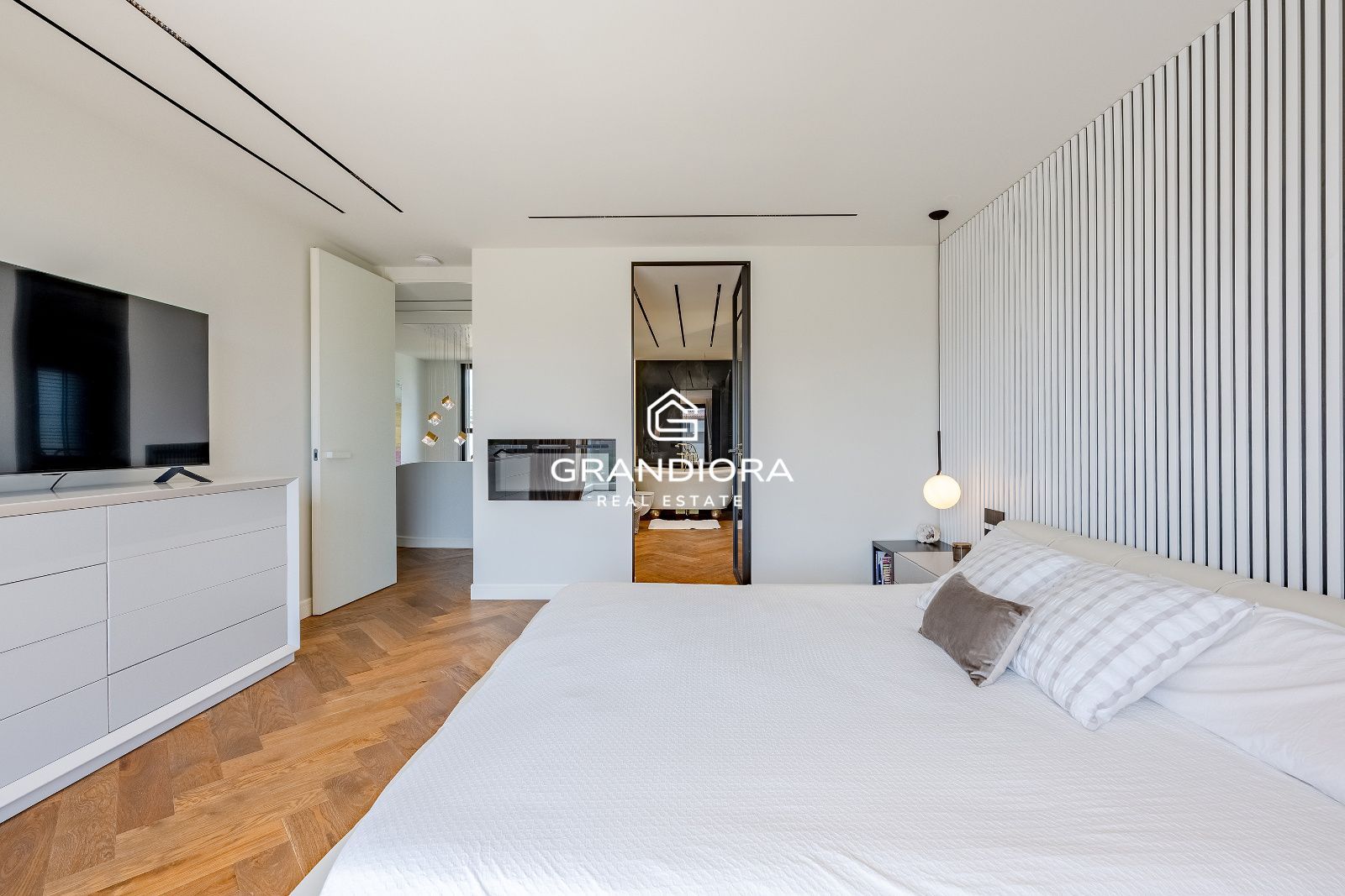 Villa de Lujo con Vistas al Mar, 5 hab. y Piscina Infinity en Sant Andreu de Llavaneres. - Imagen 26