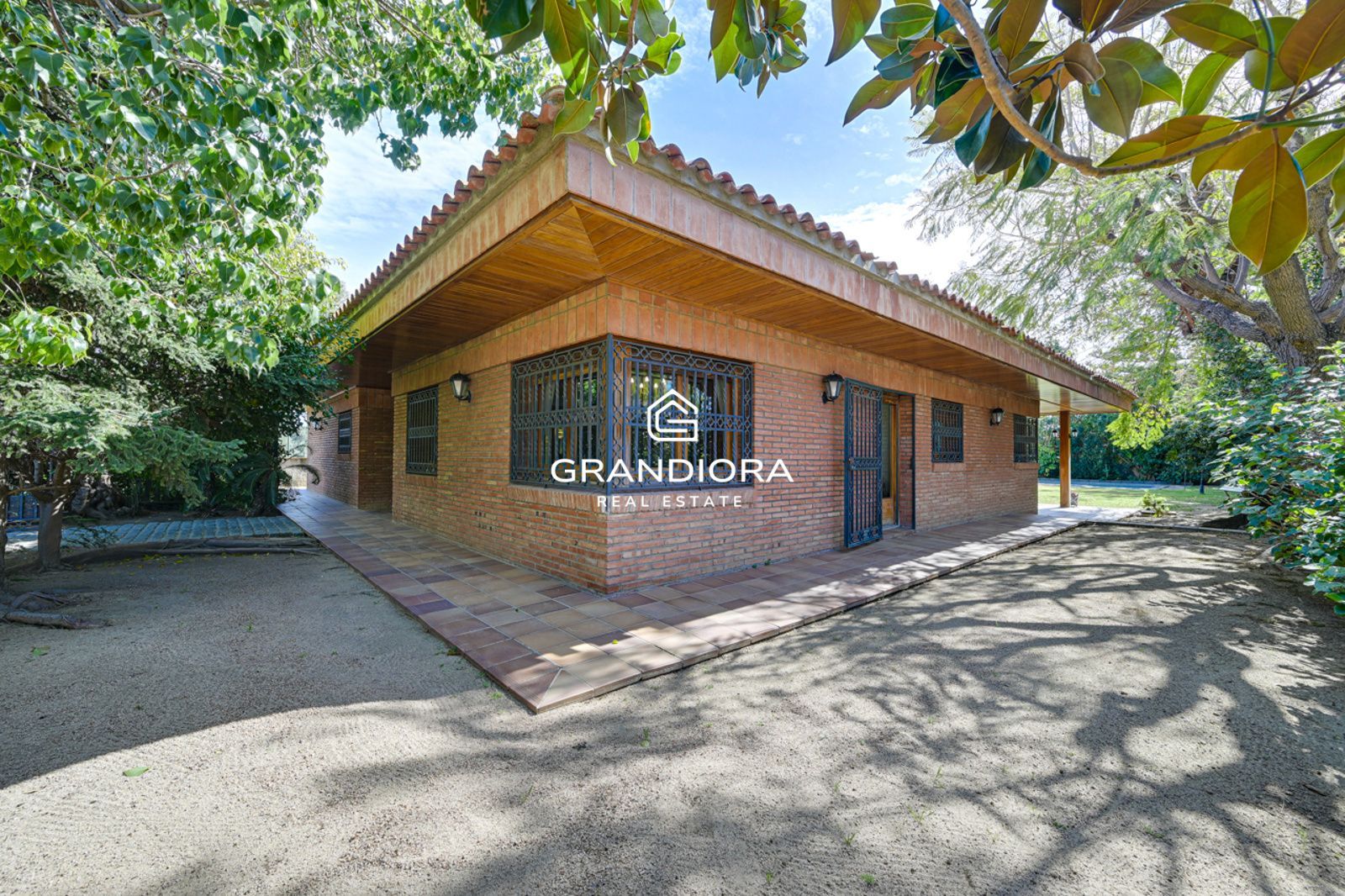 Casa independiente con piscina en el centro de Vilassar de Mar - Imagen 9