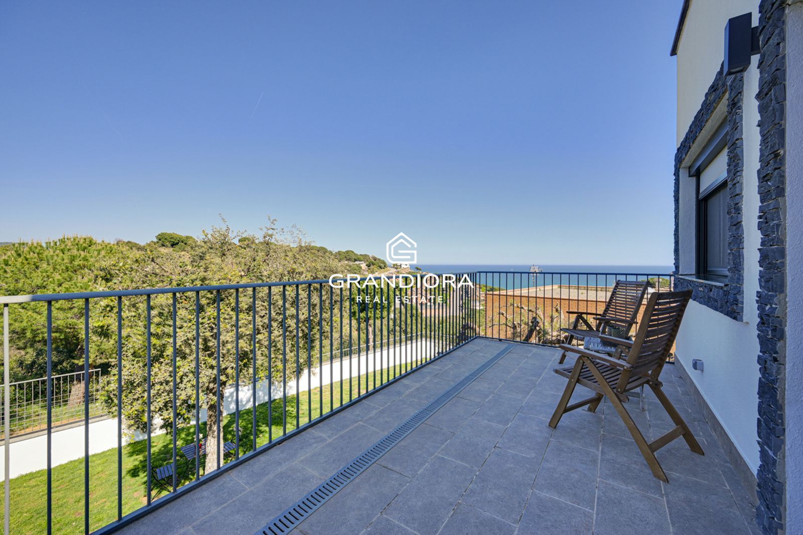 Espectacular Villa de Lujo con Vistas al Mar en Caldes d’Estrac - Imagen 27