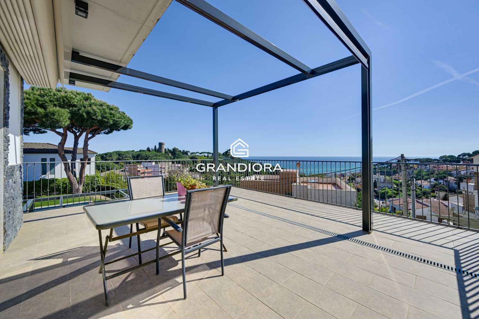 Espectacular Villa de Lujo con Vistas al Mar en Caldes d’Estrac - Imagen 29