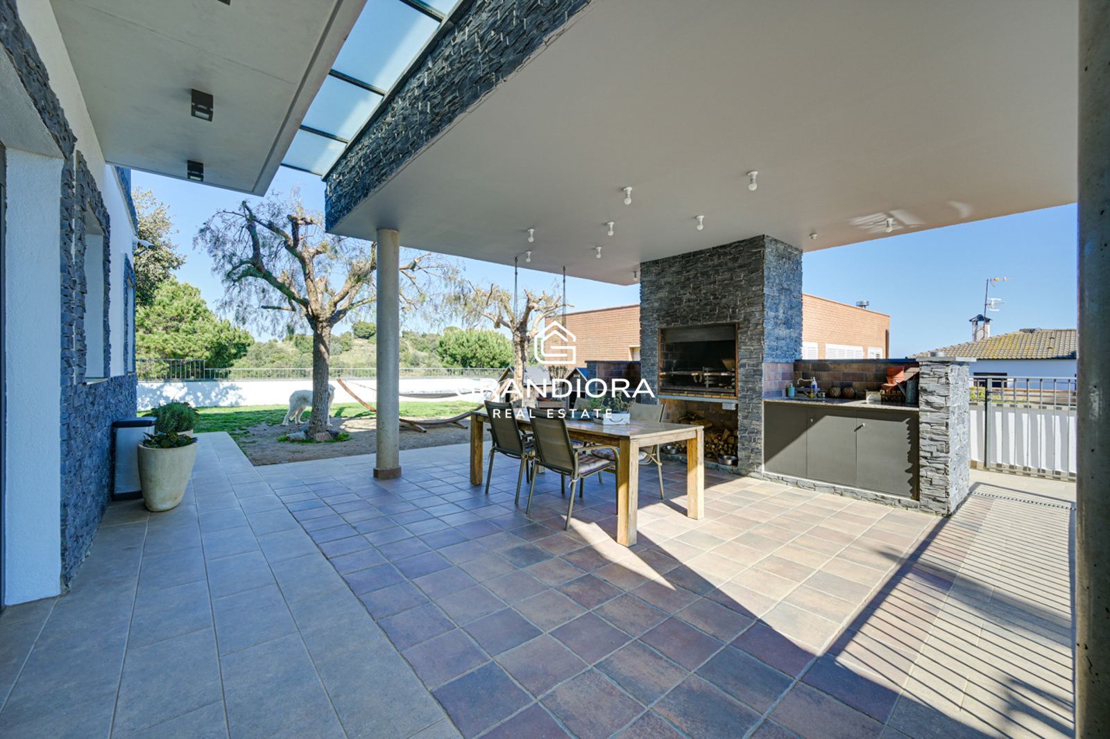 Espectacular Villa de Lujo con Vistas al Mar en Caldes d’Estrac - Imagen 33