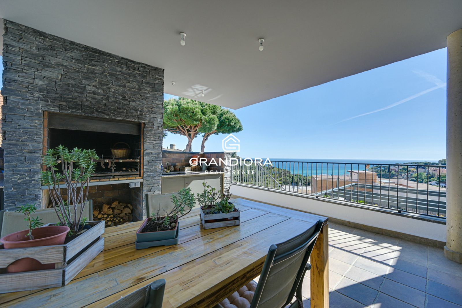 Espectacular Villa de Lujo con Vistas al Mar en Caldes d’Estrac - Imagen 36