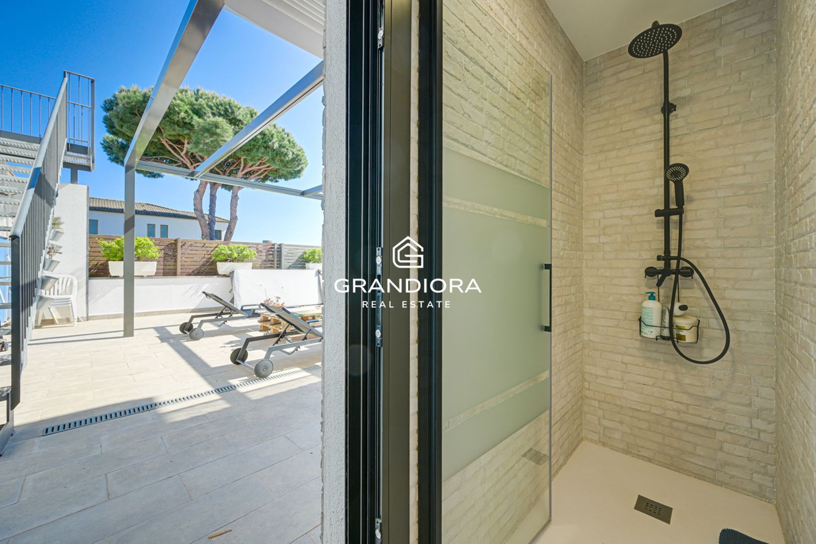 Espectacular Villa de Lujo con Vistas al Mar en Caldes d’Estrac - Imagen 44