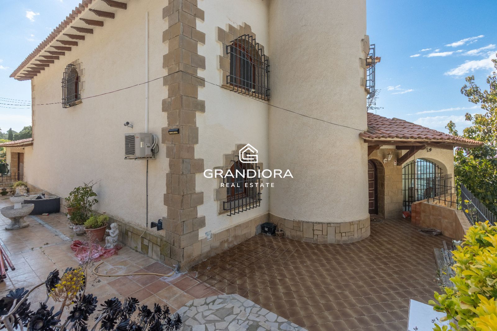 Residencia de Alto Valor Patrimonial con vistas al mar en Lloret de Mar - Imagen 13