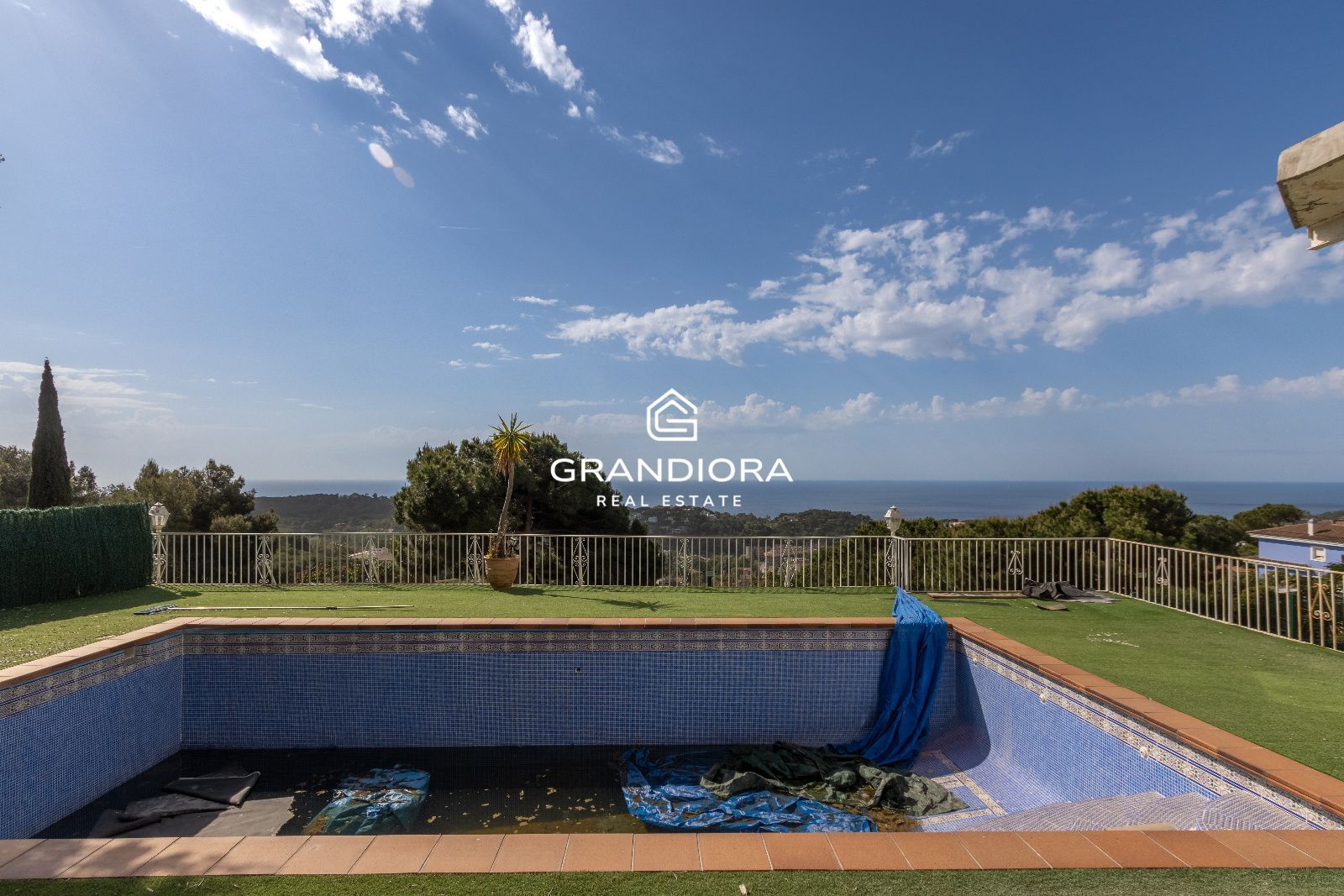 Residencia de Alto Valor Patrimonial con vistas al mar en Lloret de Mar - Imagen 15