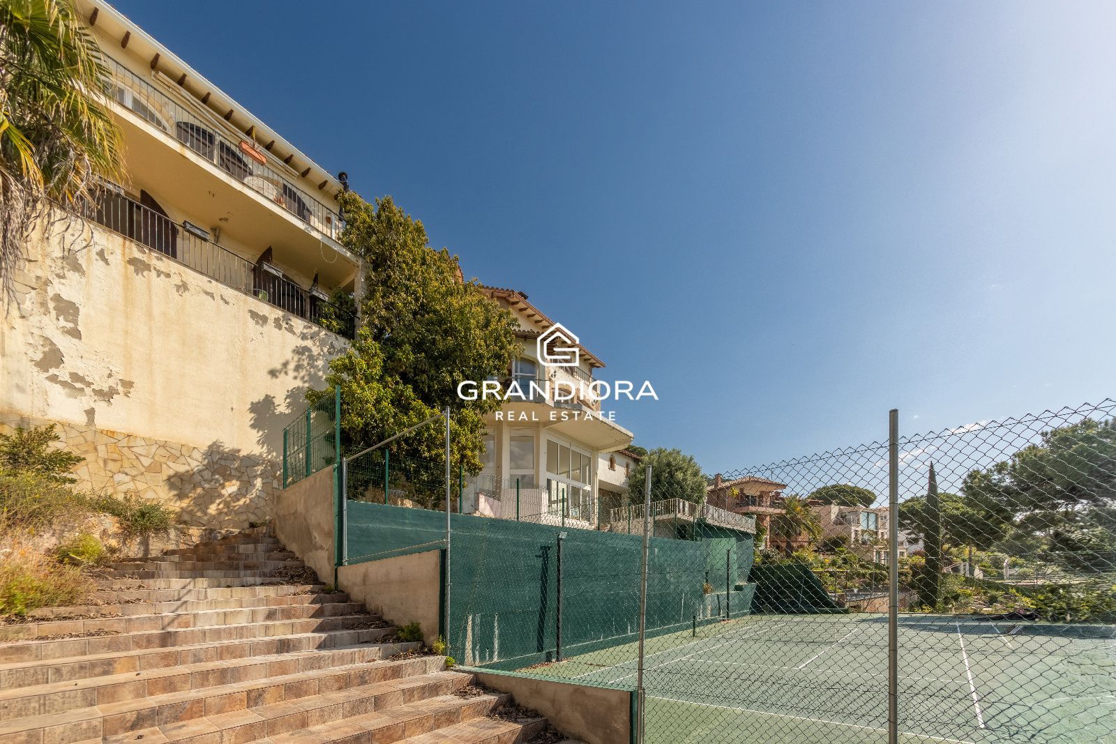Residencia de Alto Valor Patrimonial con vistas al mar en Lloret de Mar - Imagen 17