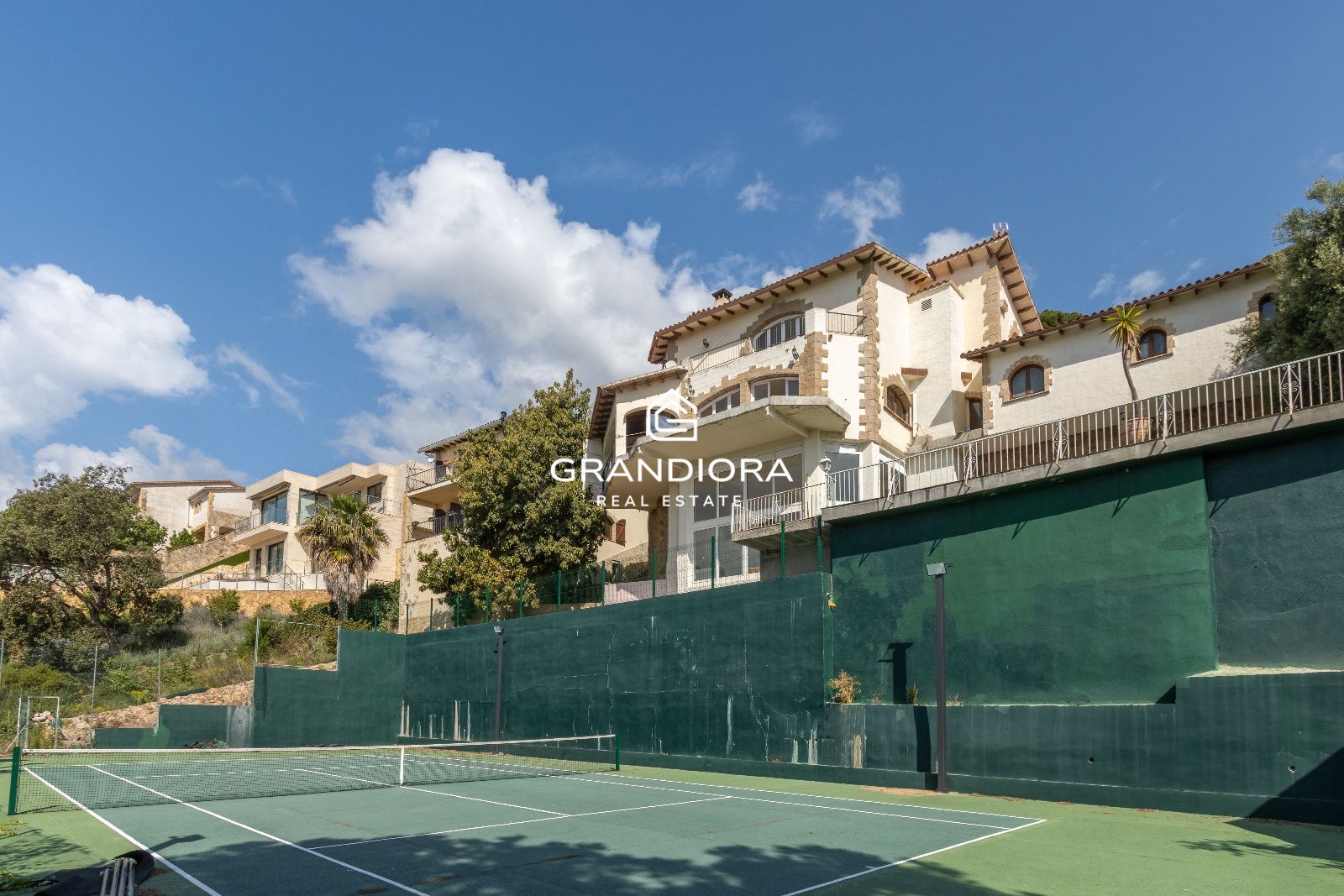Residencia de Alto Valor Patrimonial con vistas al mar en Lloret de Mar - Imagen 20