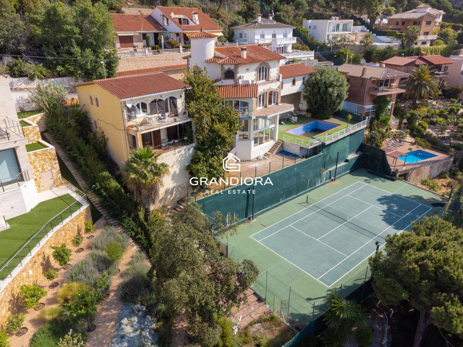 Residencia de Alto Valor Patrimonial con vistas al mar en Lloret de Mar - Imagen 47
